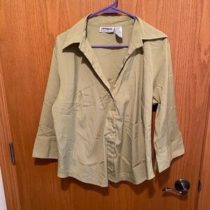 Unique Spectrum Women’s Button Top